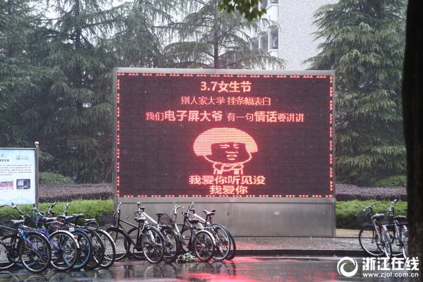 钢铁侠和福尔摩斯 小罗伯特唐尼主演电影中国内地总票房突破100亿元！