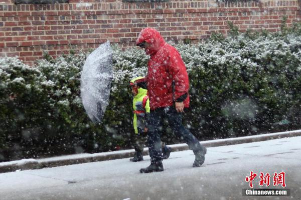 赖冠霖新剧《白日梦告白书》开机 挑战双重身份奔赴美丽梦境